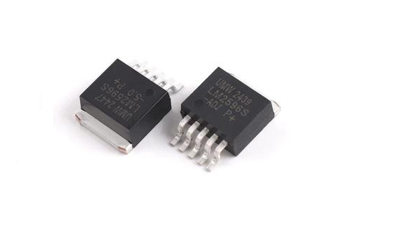 LM2576S芯片实物图