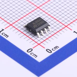 超低功耗超值系列8位MCU，具有8 KB Flash、16 MHz CPU和集成EEPROM