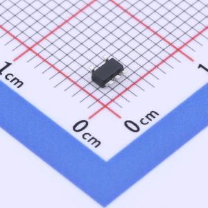 XC6215B332MR商品缩略图