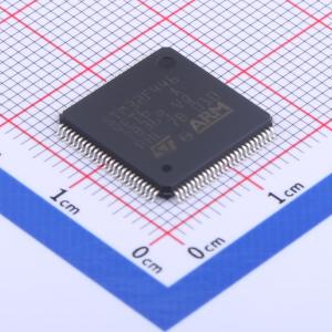 带DSP和FPU的高性能基础系列ARM Cortex-M4 MCU，具有512 KB Flash、180 MHz CPU、ART加速器和双QSPI
