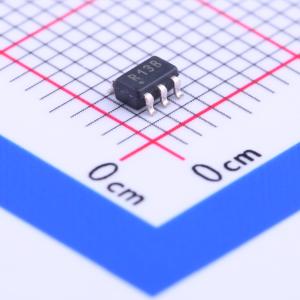 具有使能功能的 400mA、10V、低压降稳压器