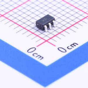 ADM823SYRJZ-R7商品缩略图