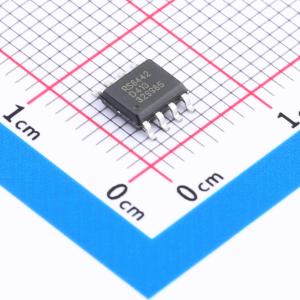 32V、3.8MHz轨到轨输出CMOS运算放大器
