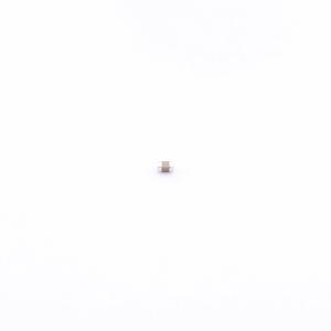 FCC0402B105K100AT商品缩略图