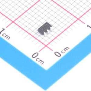 超低功耗、轨到轨输入输出、1.8V、推挽输出比较器