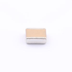 1825AC104KAT1A商品缩略图