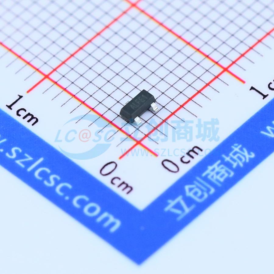 IMP810REUR/T实物图