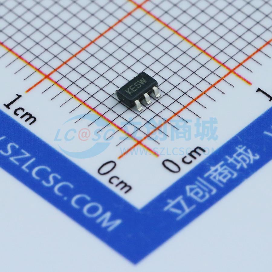 点击查看大图 MCP73831T-2ATI/OT实物图