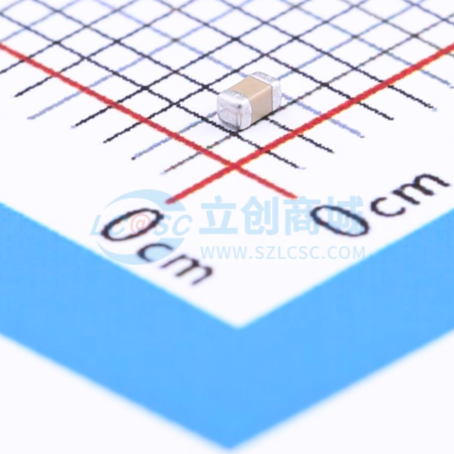 CL10B561KB8NNNC实物图