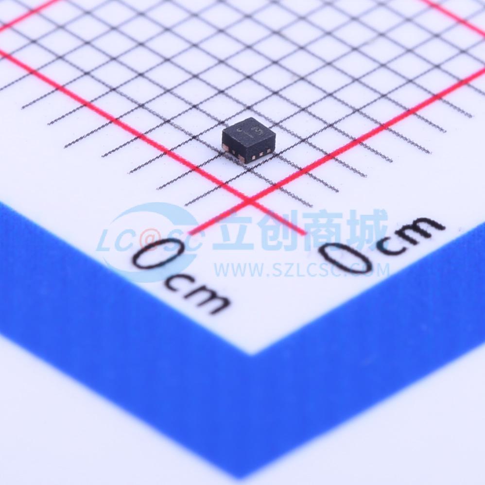 SGM2036-3.3YUDH4G/TR实物图