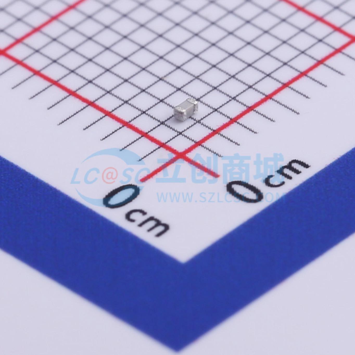 点击查看大图 CC0402DRNPO9BN7R0实物图