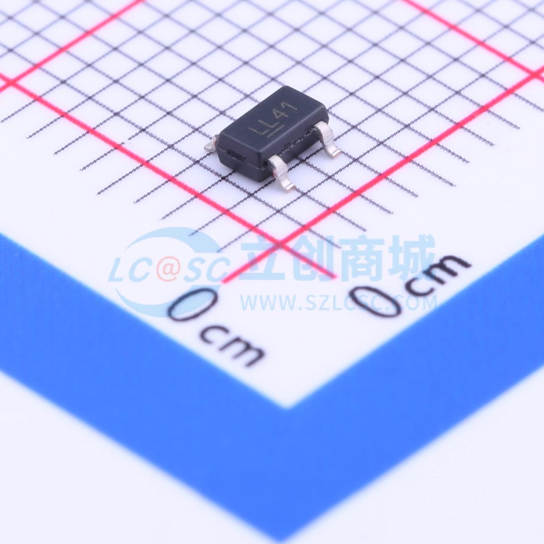 MIC5270-4.1YM5-TR实物图