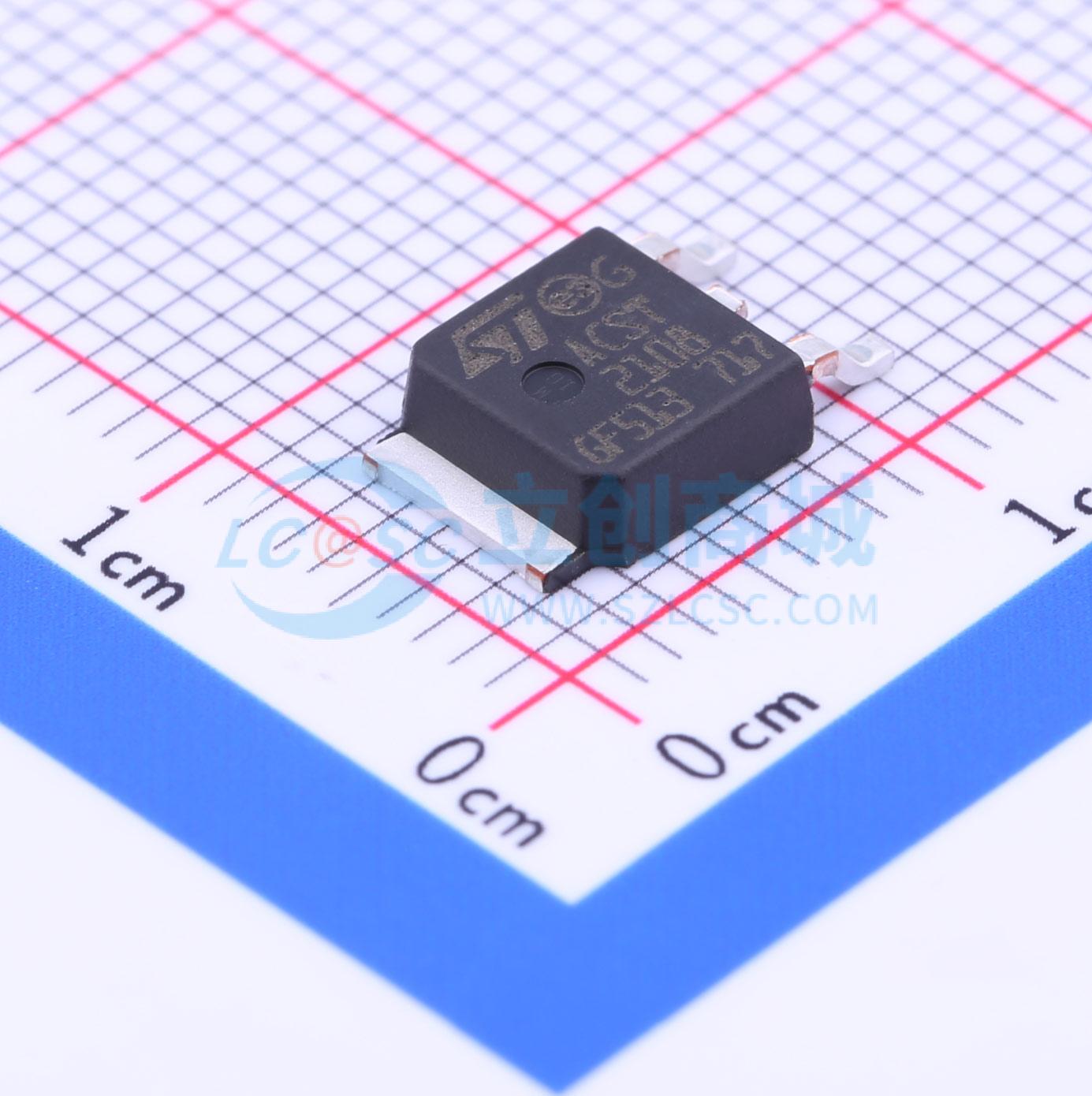 ACST210-8BTR实物图
