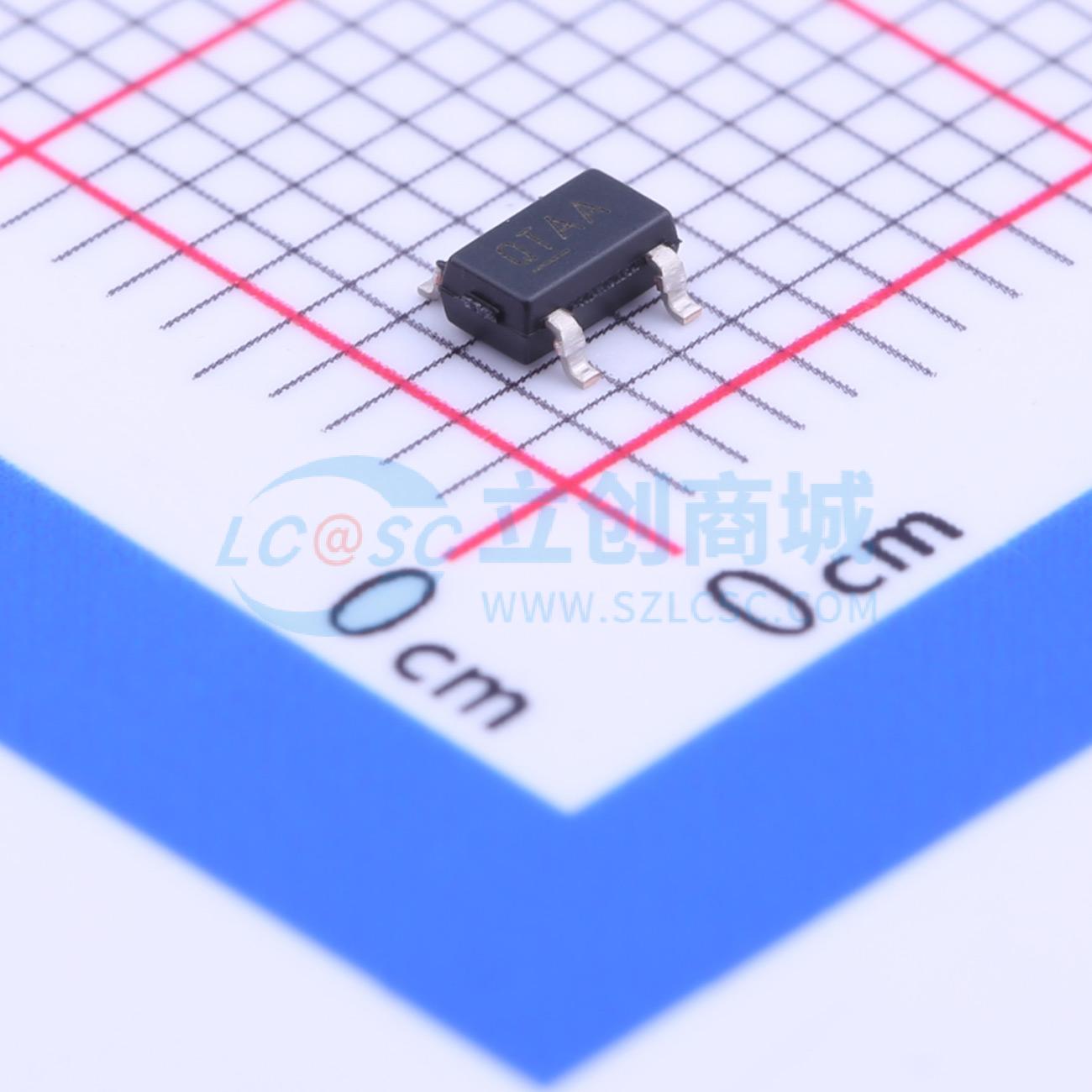 MIC5225YM5-TR实物图