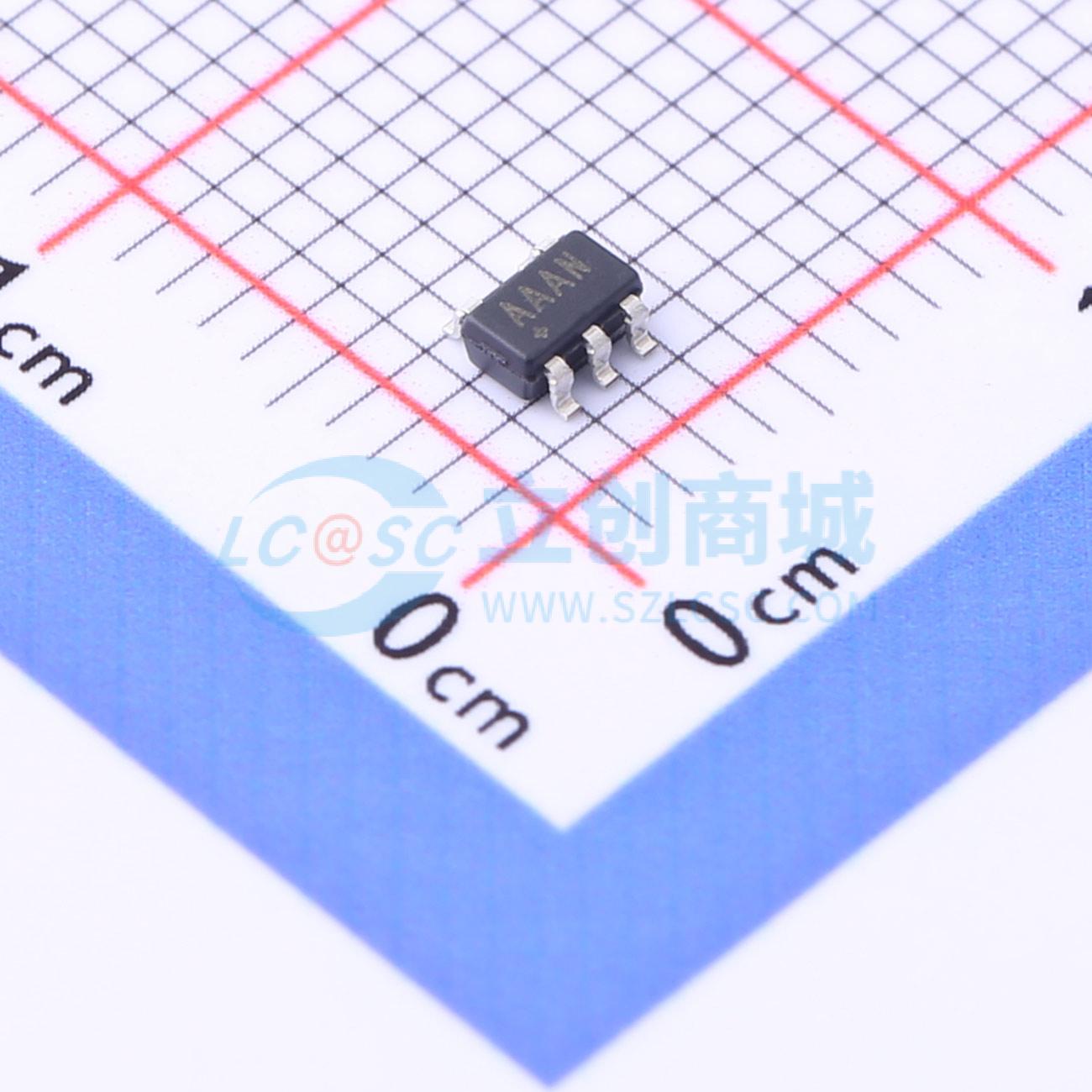 点击查看大图 MAX824LEUK+T实物图