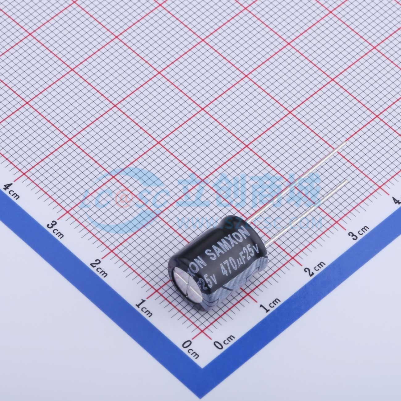 EKM477M1EG1BRR实物图