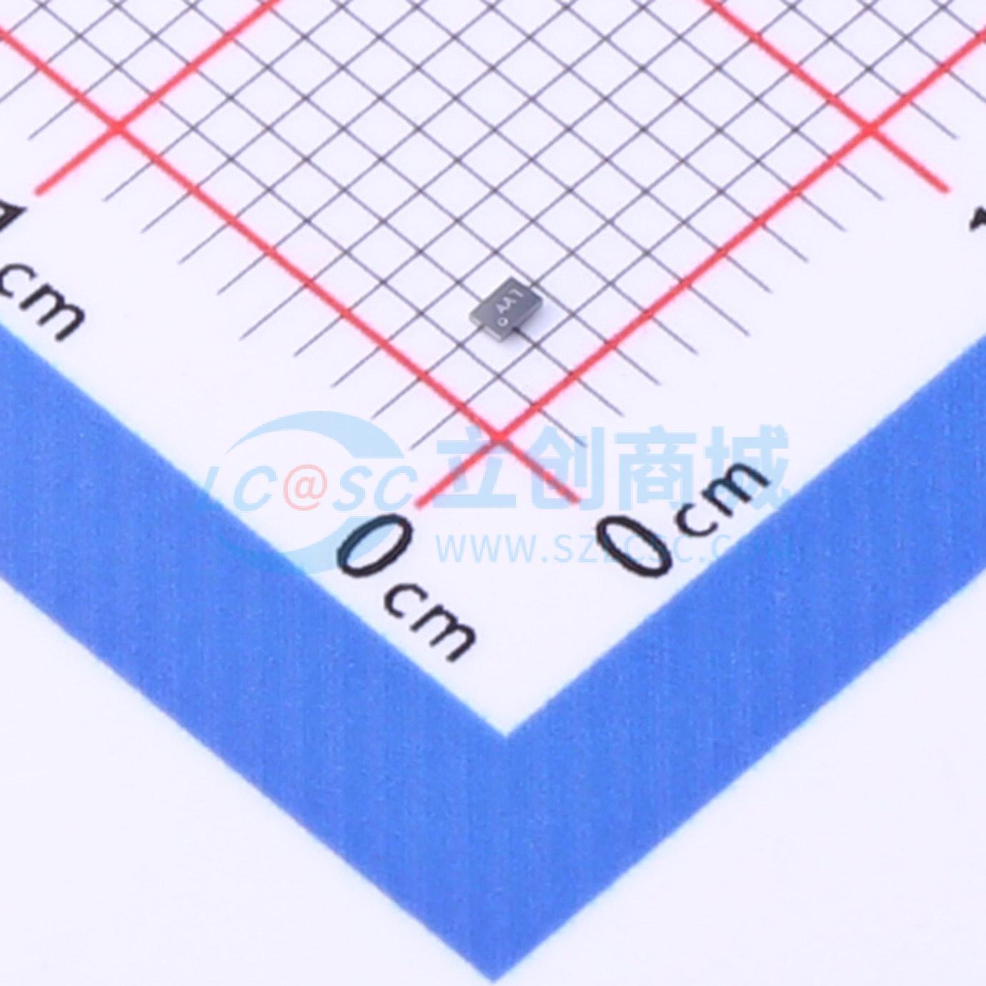 点击查看大图 NCP137AFCT105T2G实物图