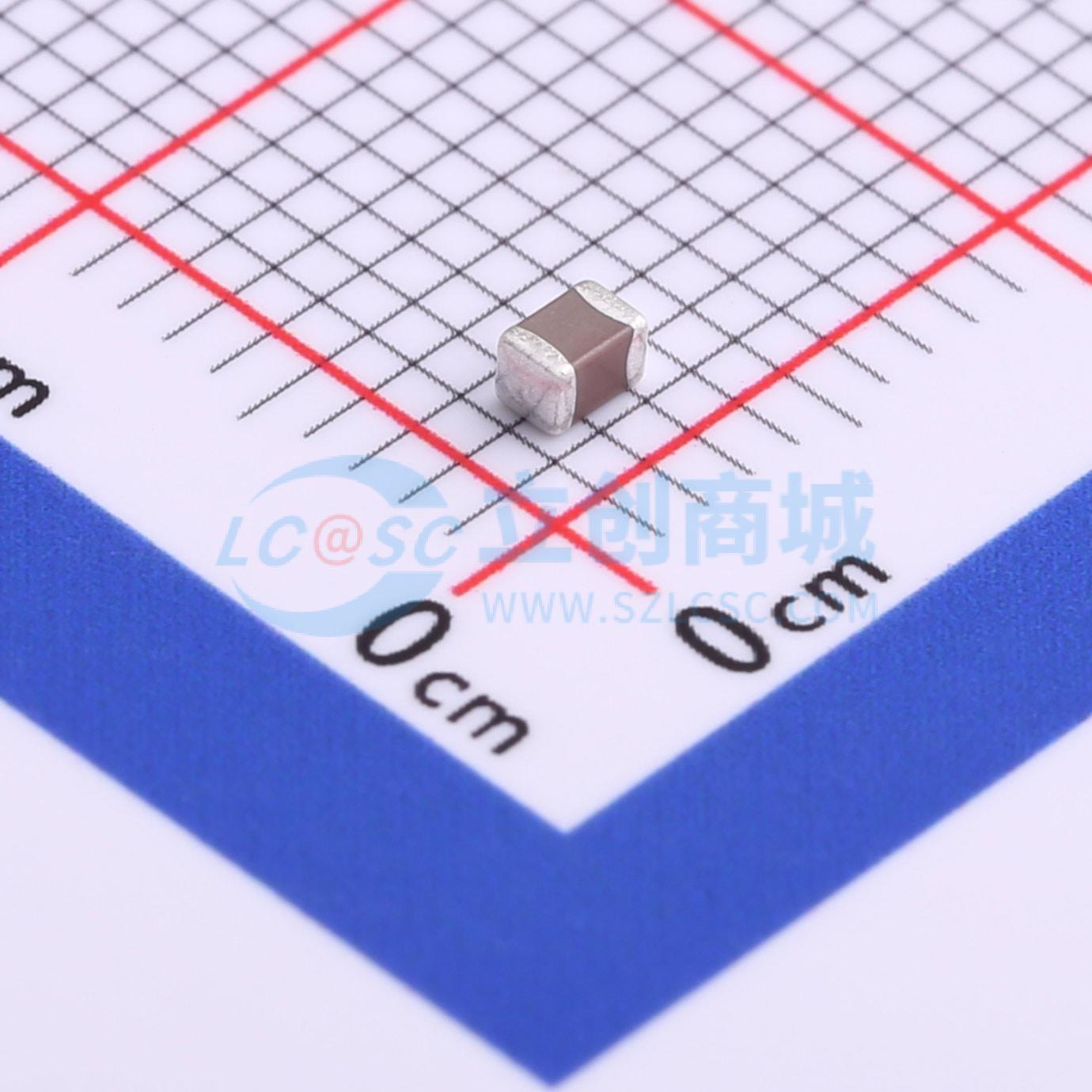 GRM21BD70J226ME44L实物图