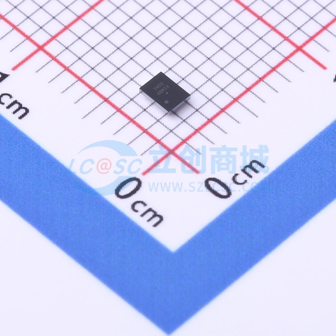 点击查看大图 NCP3902FCCTBG实物图