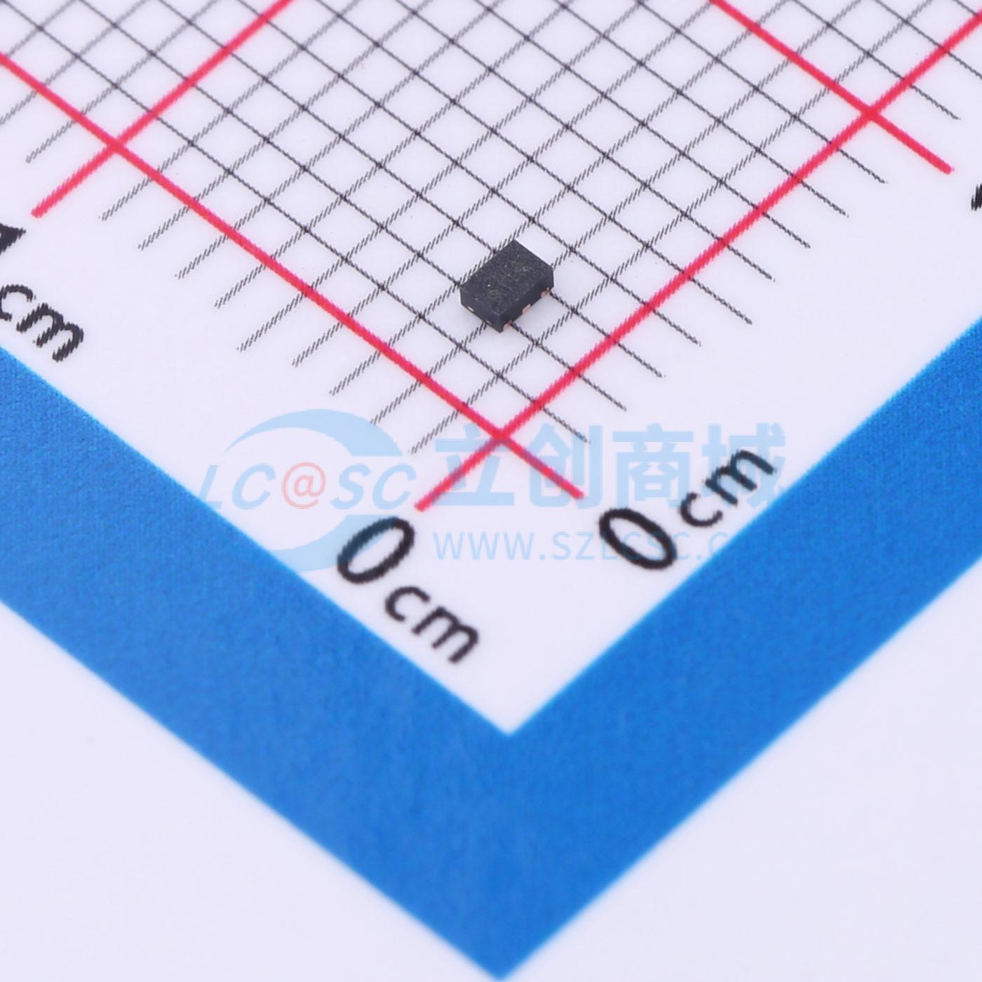 STM6519AHARUB6F实物图
