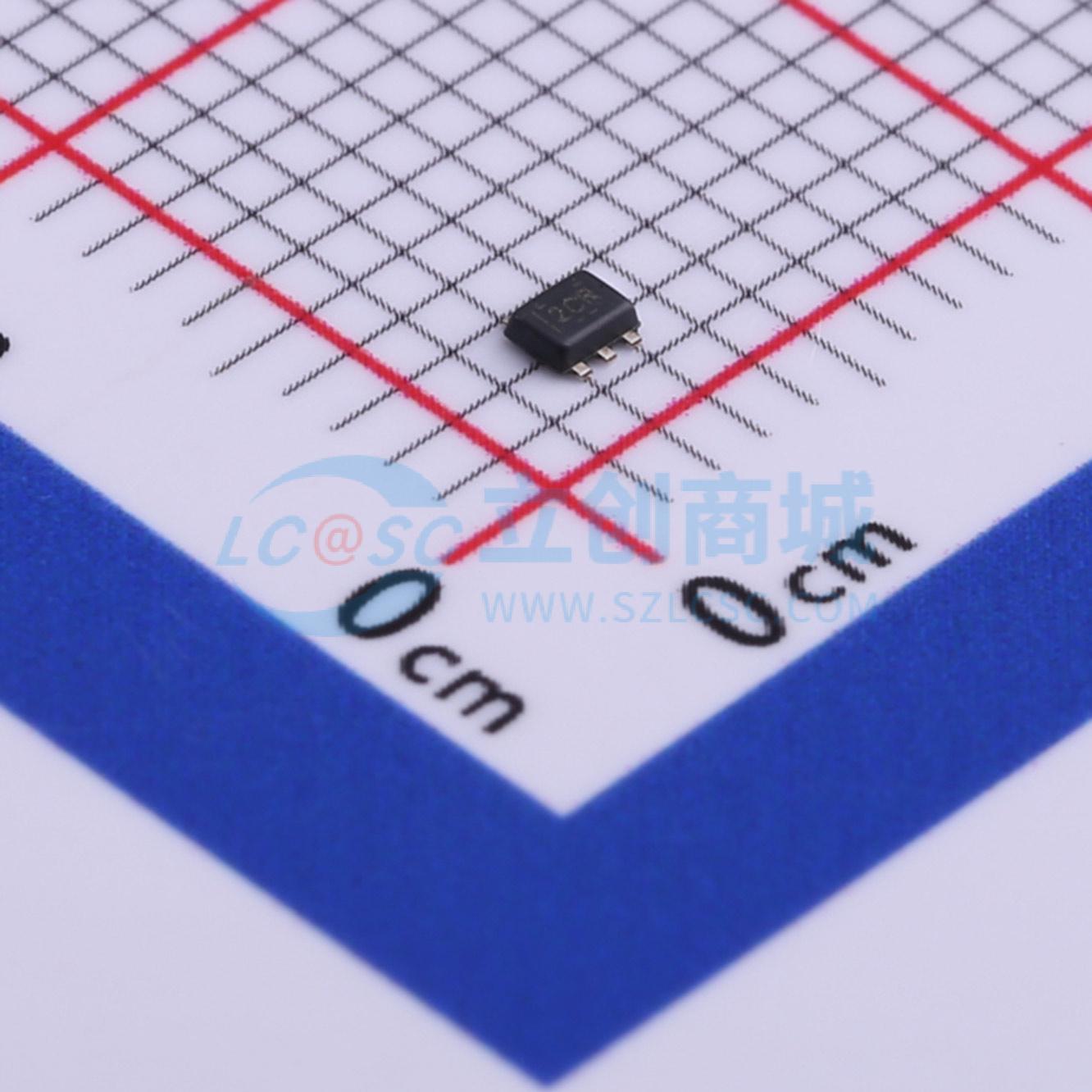 TPD4E001DRLR实物图