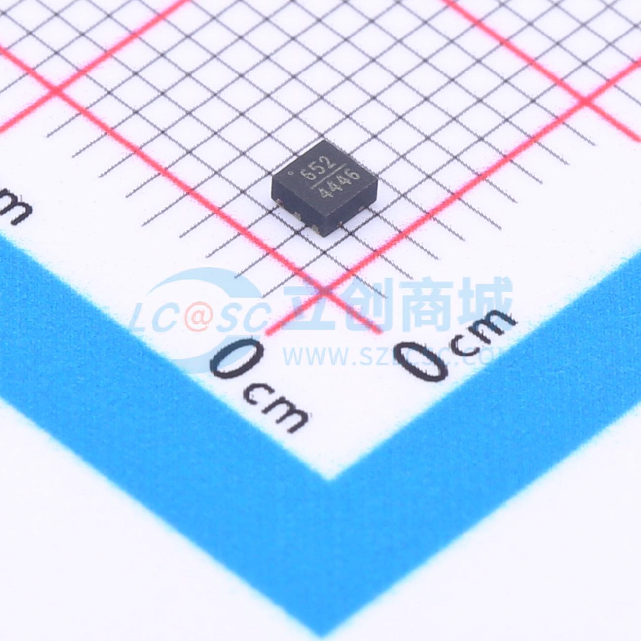 HMC652LP2E实物图