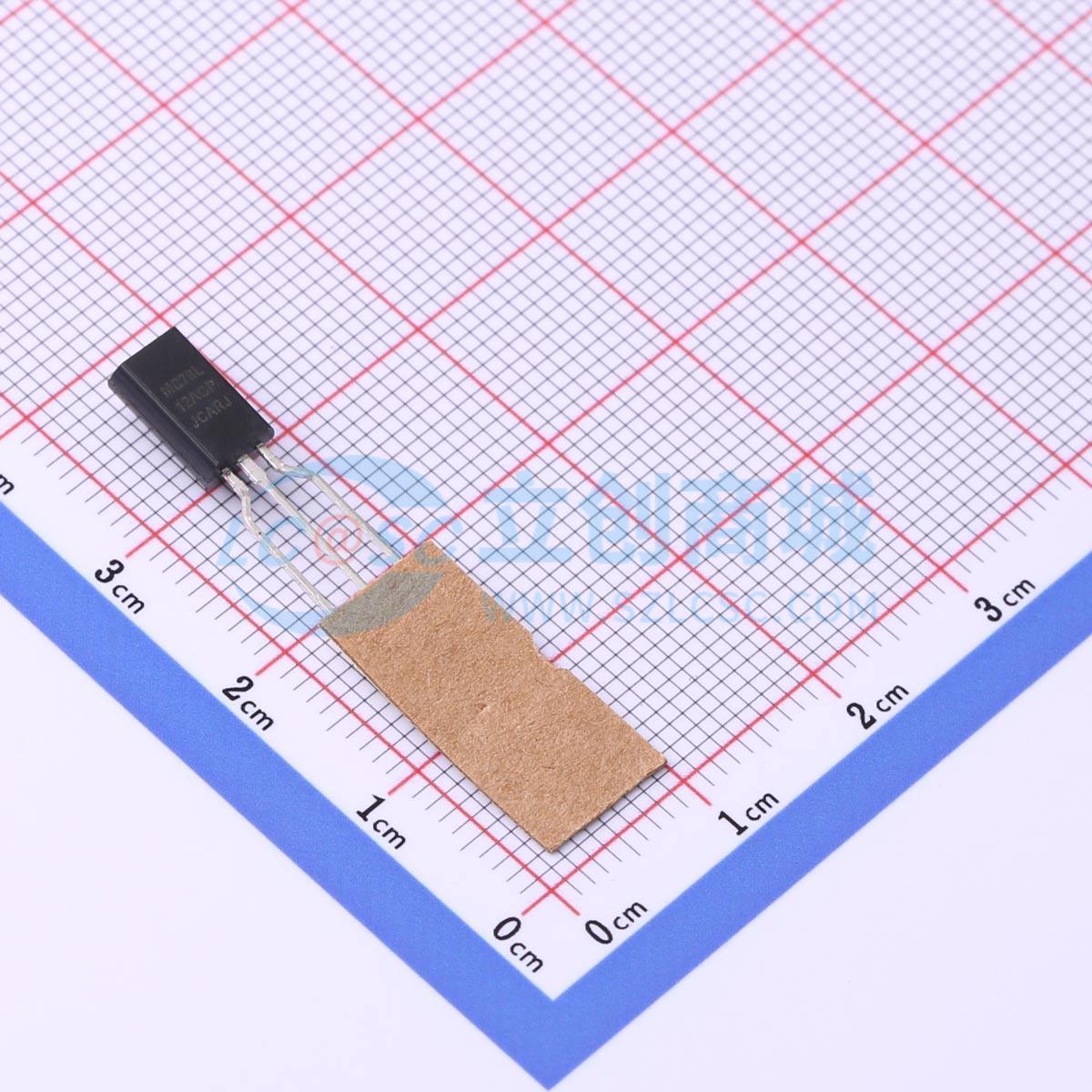 点击查看大图 MC78L12ACPRPG实物图