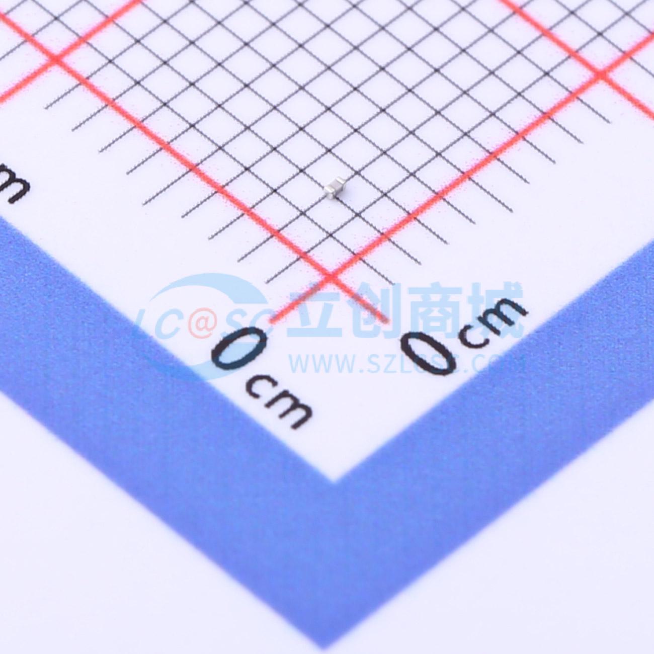 GJM0335C1E5R5BB01D实物图