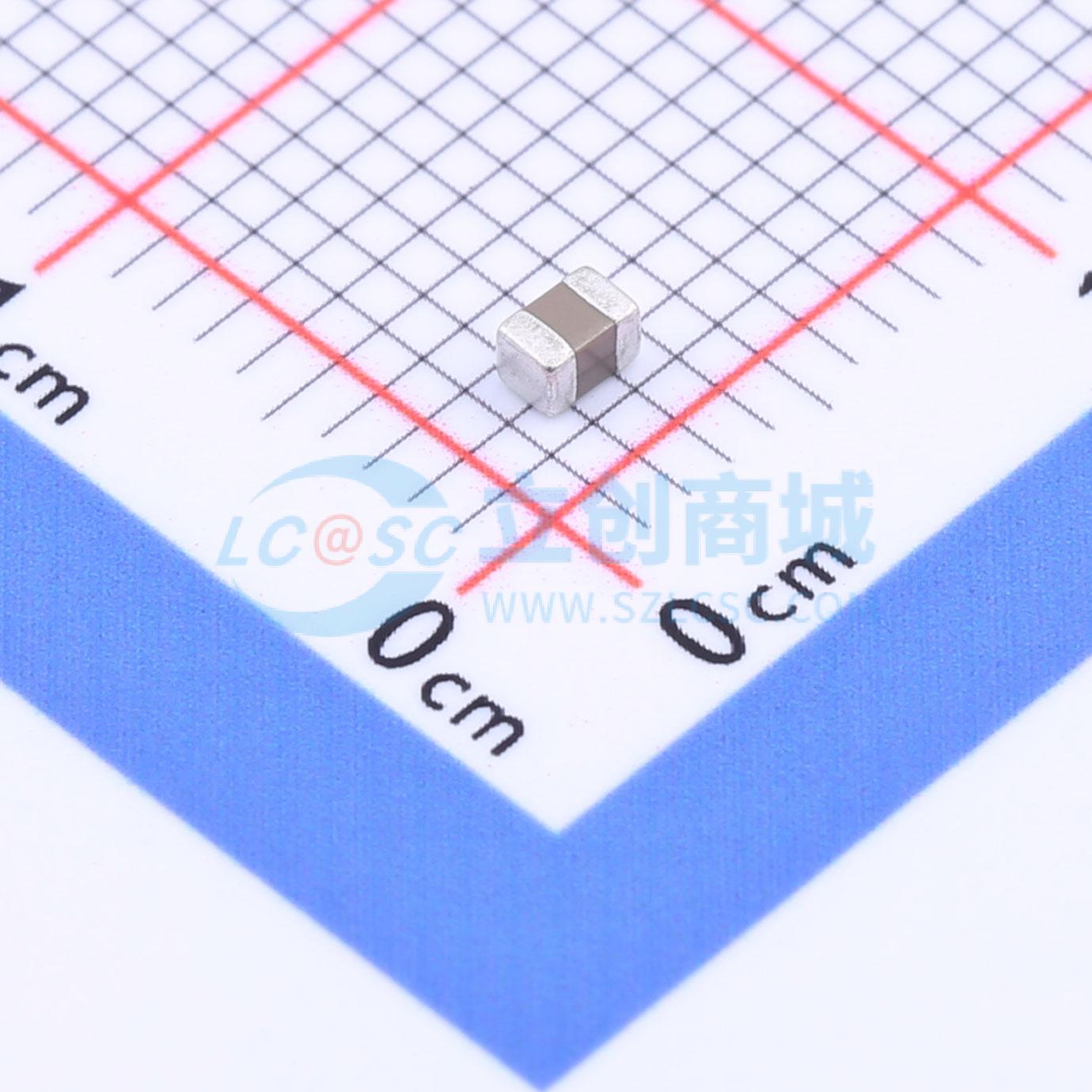 EMK212BB7106KG-T实物图