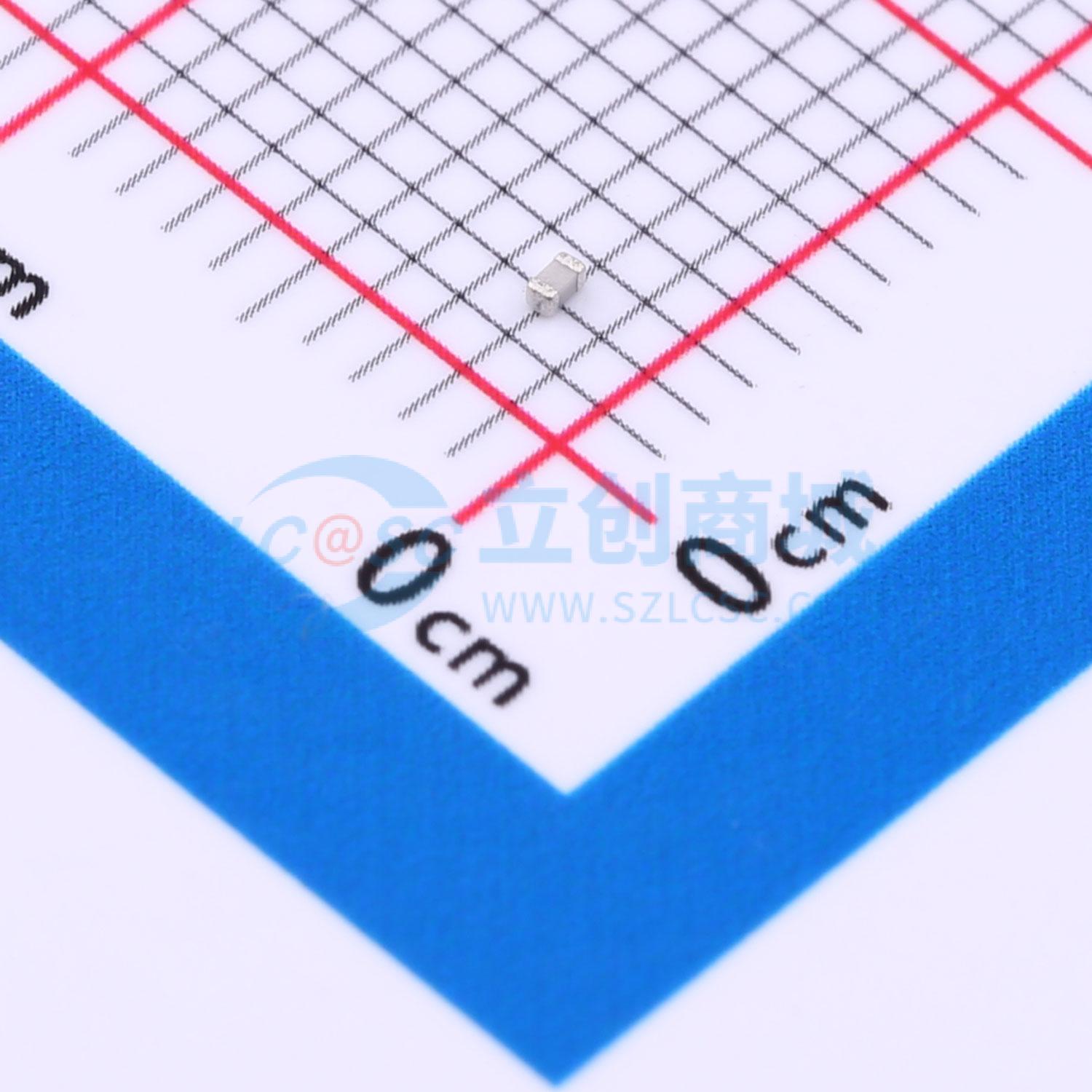 CC0402KRNPO9BN100实物图