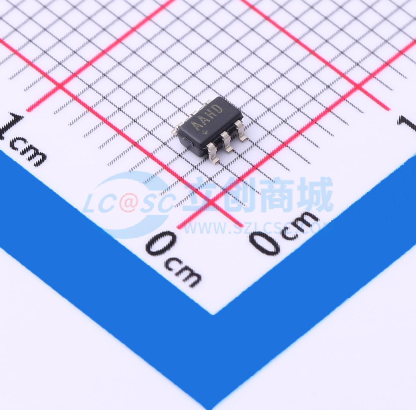 点击查看大图 MAX3188EEUT+T实物图