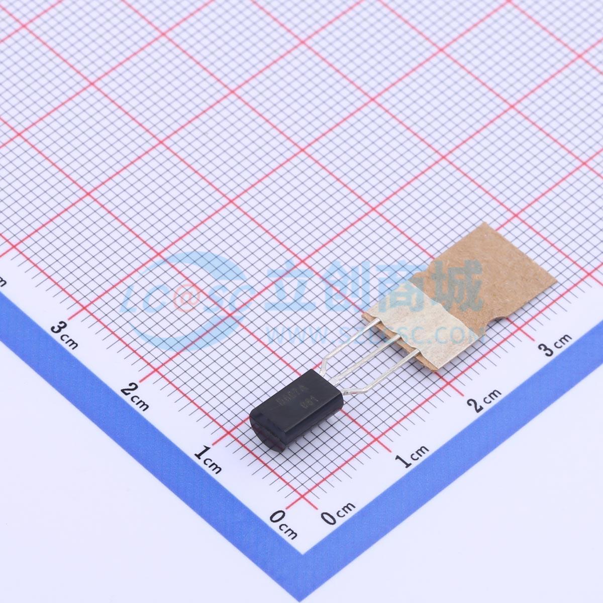 点击查看大图 2SD667A-TA实物图