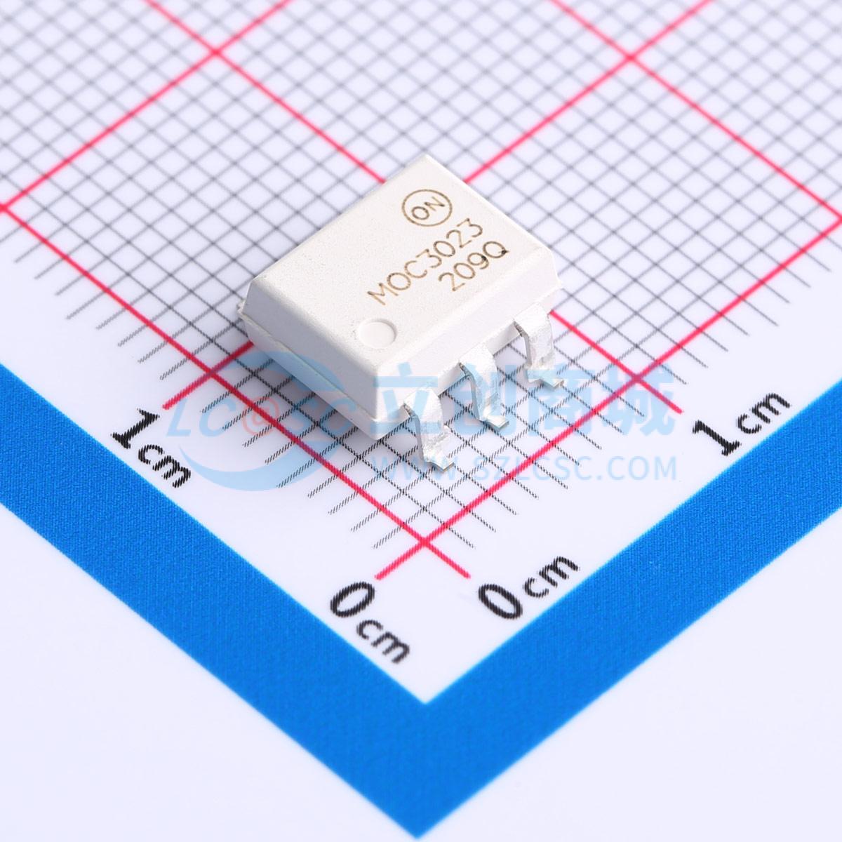 MOC3023SM实物图