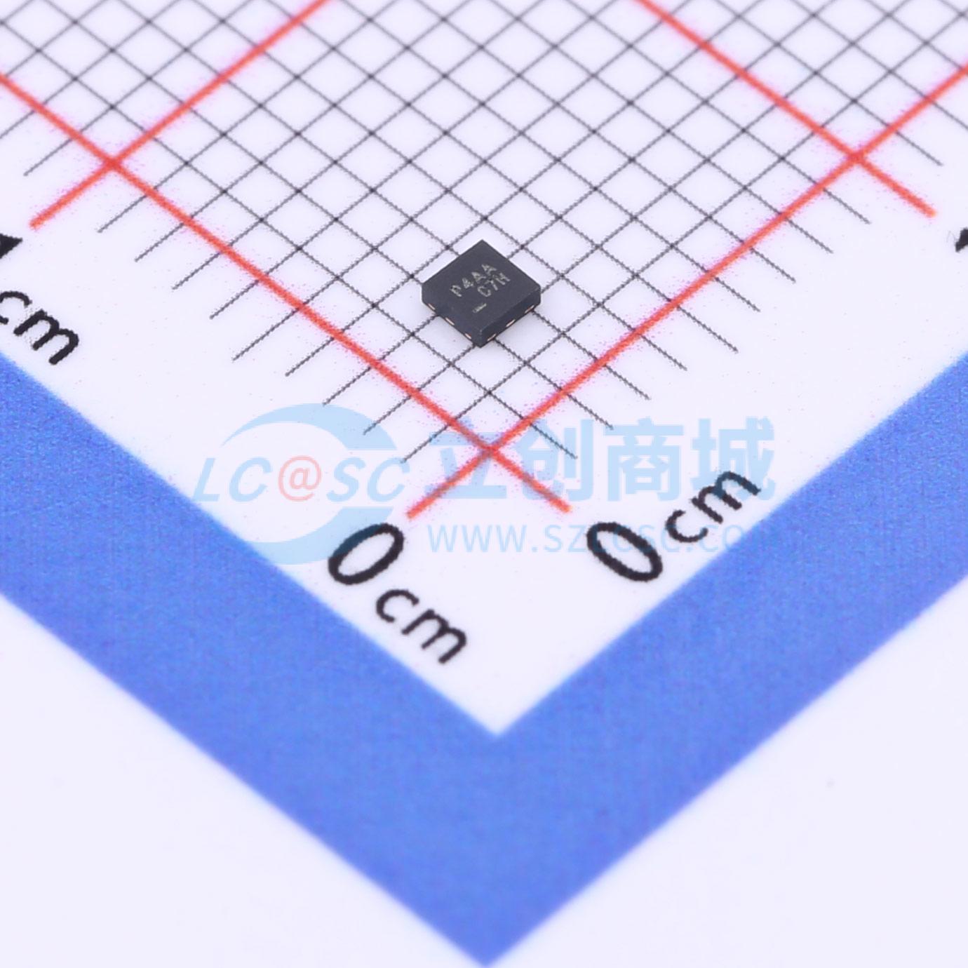 点击查看大图 NC7WB66L8X实物图