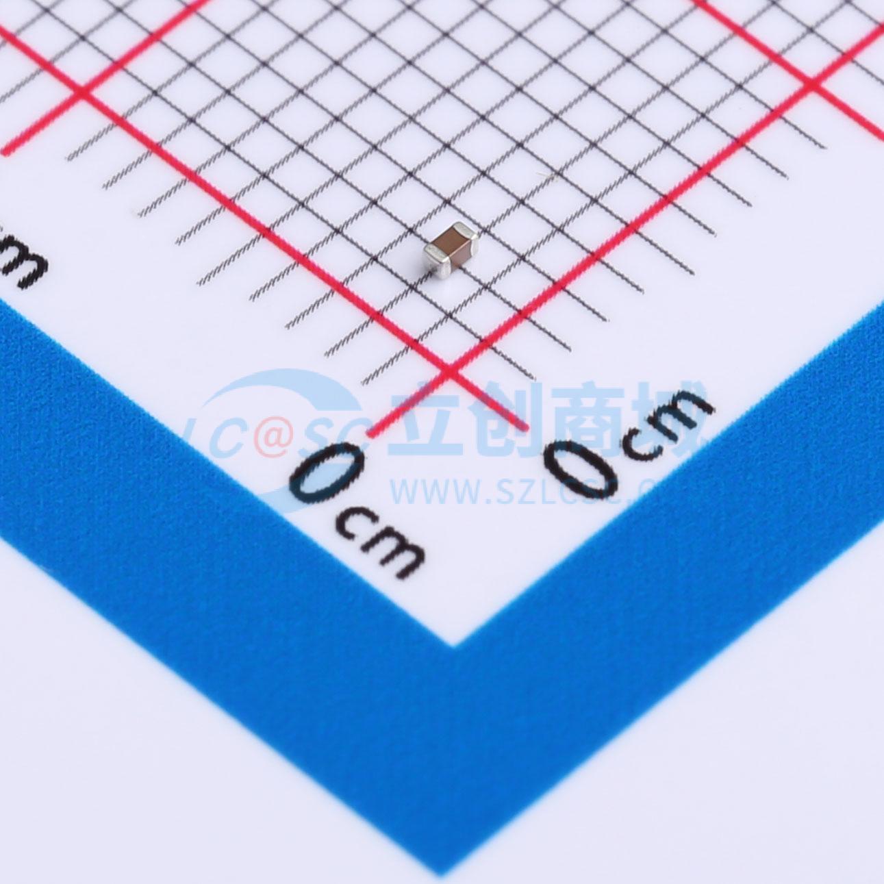 GRM155C71A105ME11D实物图