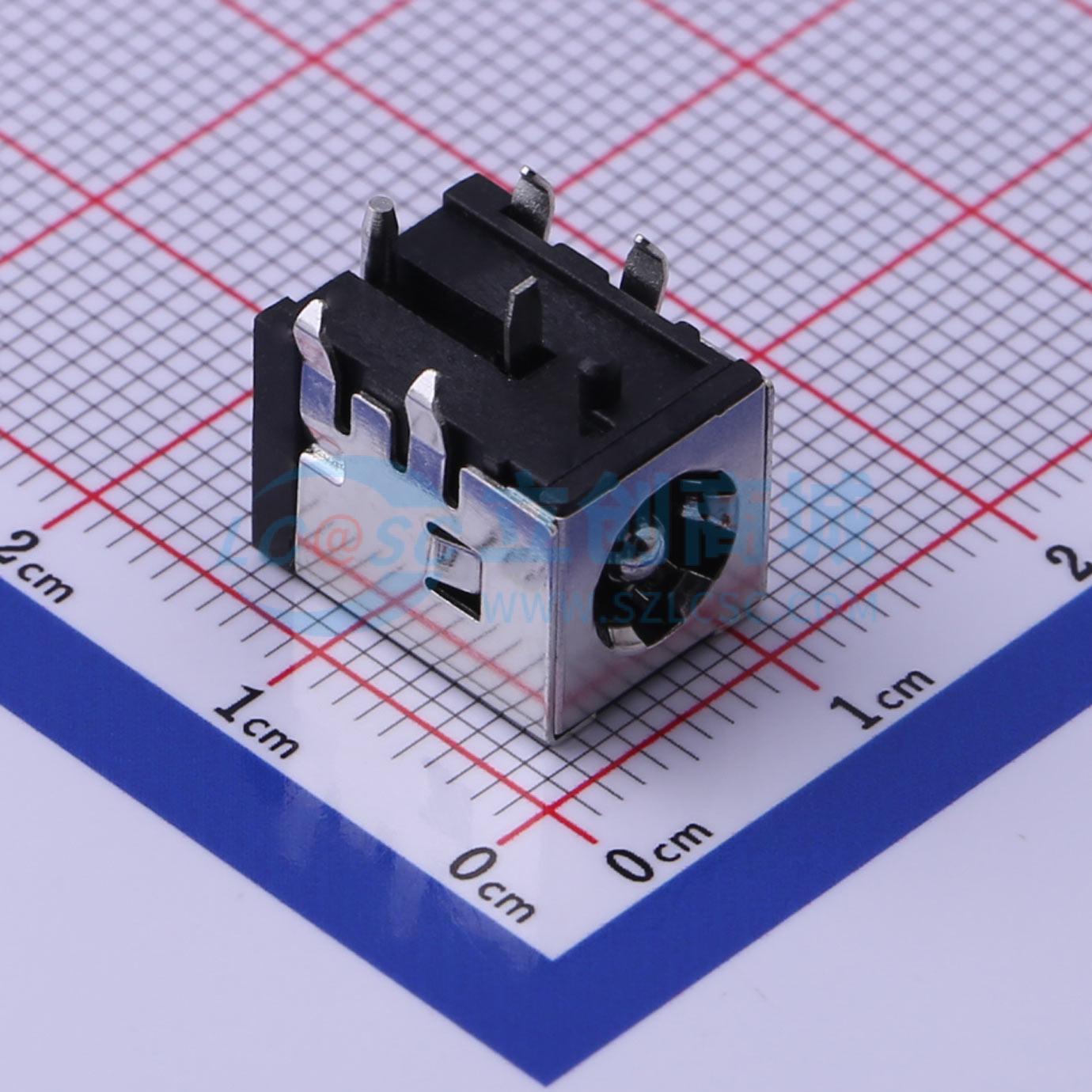 点击查看大图 DC-042C-W-2.5实物图