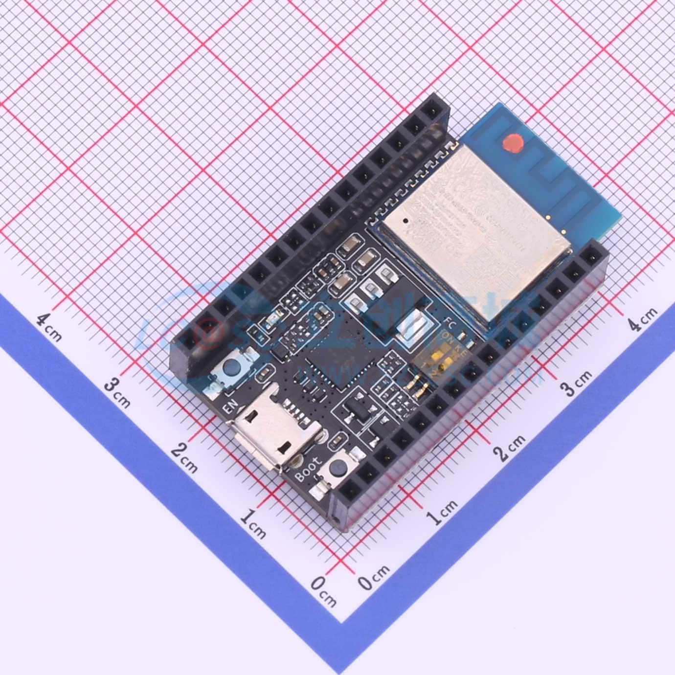 ESP8266-DevKitC-02D-F实物图