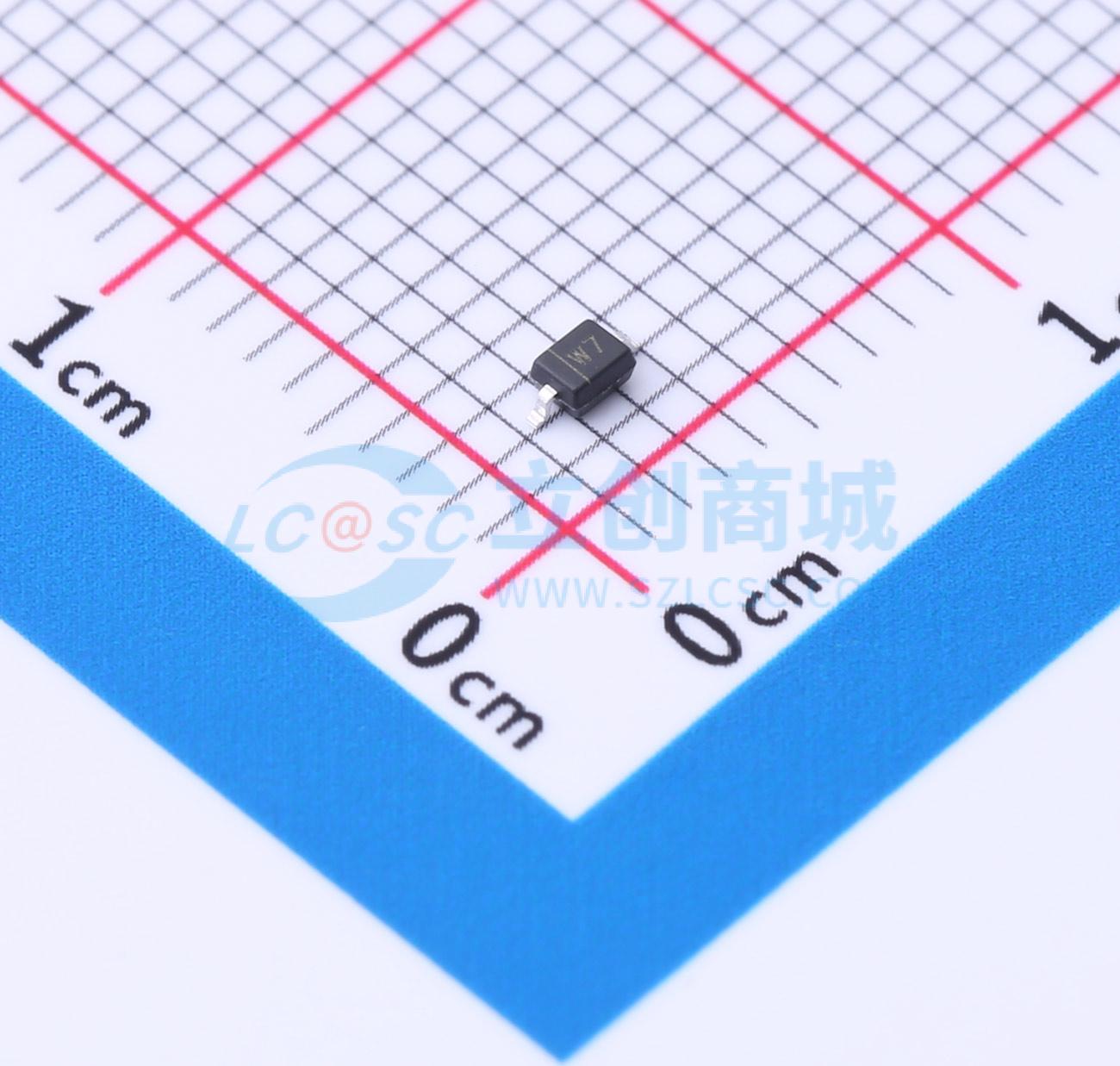 点击查看大图 BZT52C4V7S实物图