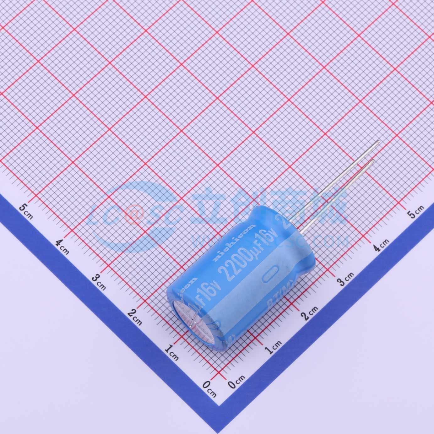 UBT1C222MHD8实物图