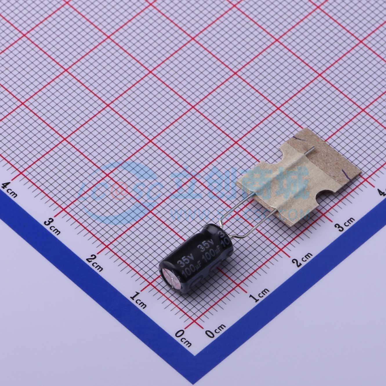 ECR1VXY101MFA063011实物图