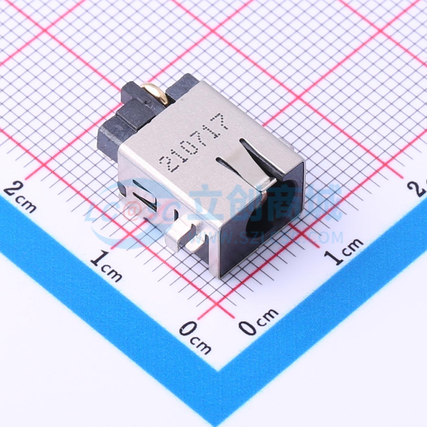 点击查看大图 DC-011D-10A-2.5实物图