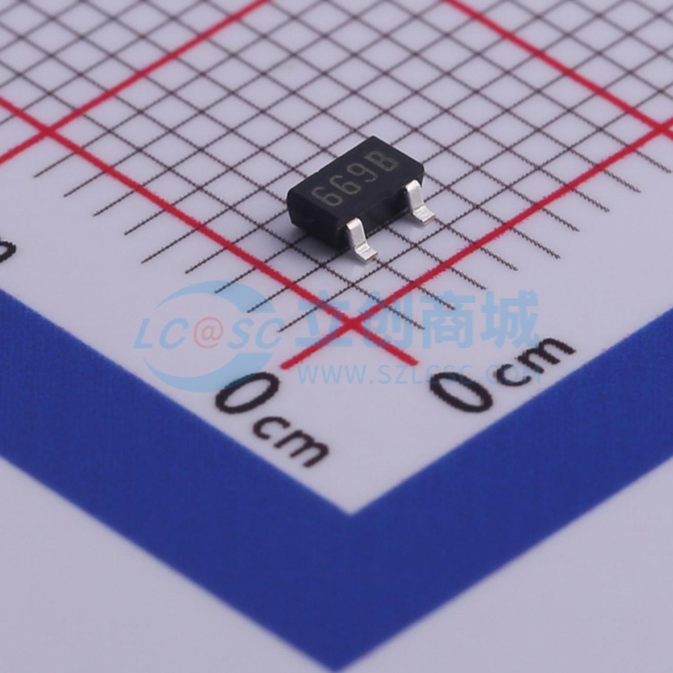 点击查看大图 XC6206P402MR实物图