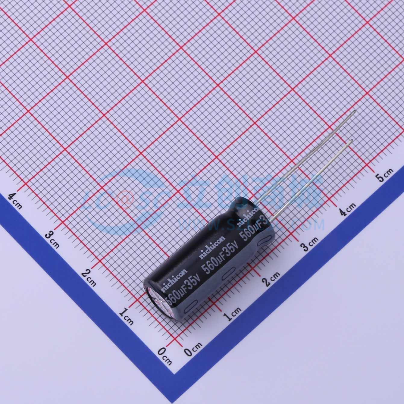 点击查看大图 UHE1V561MPD实物图