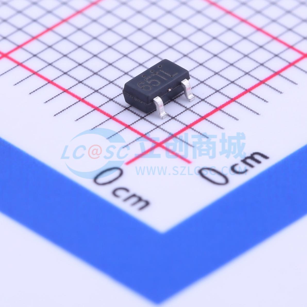 LN6206P252MR-G实物图