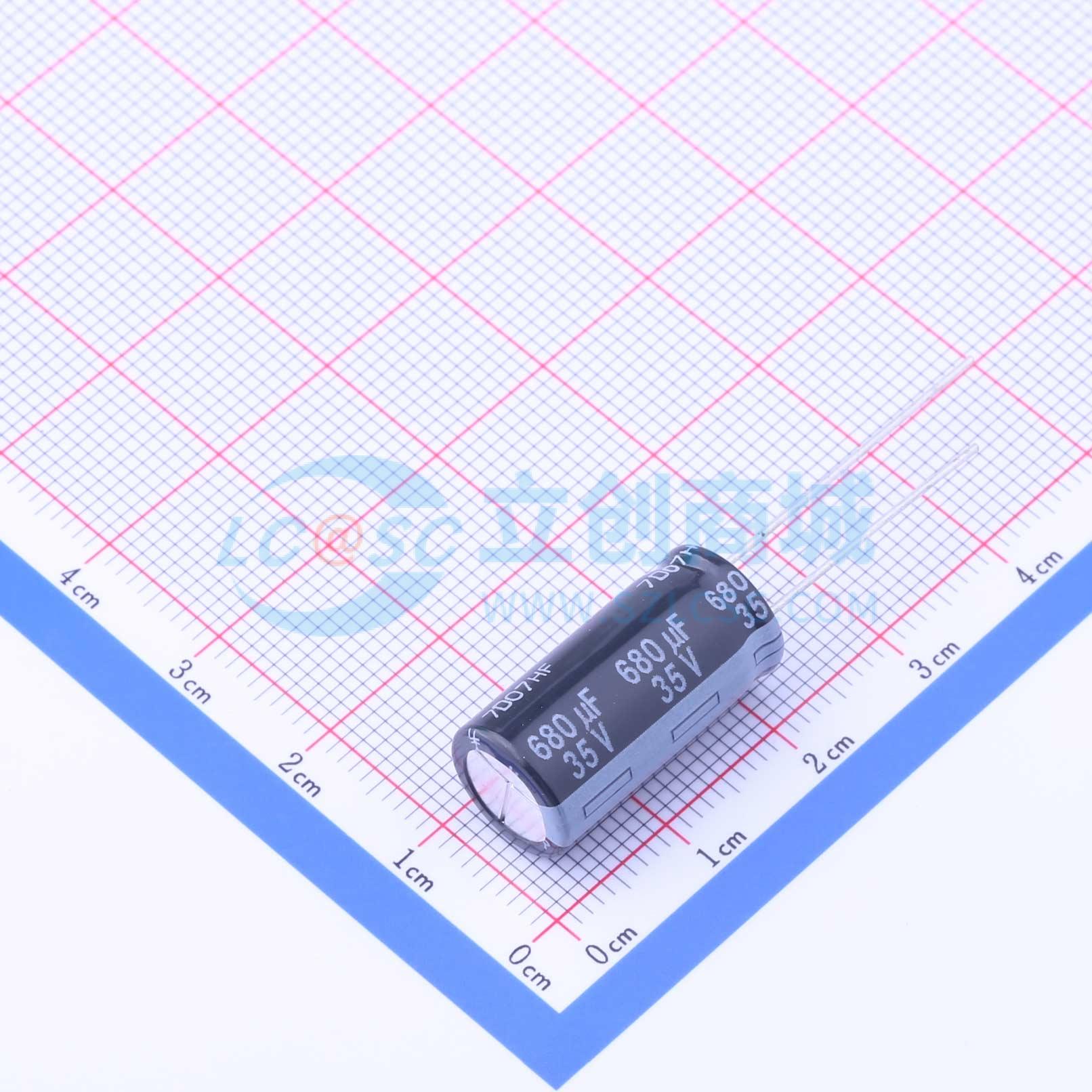 点击查看大图 EEUFR1V681实物图