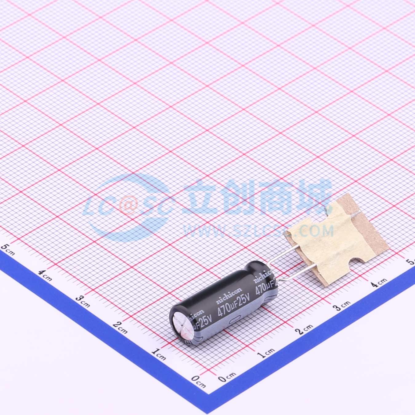 UHE1E471MPD1TA实物图