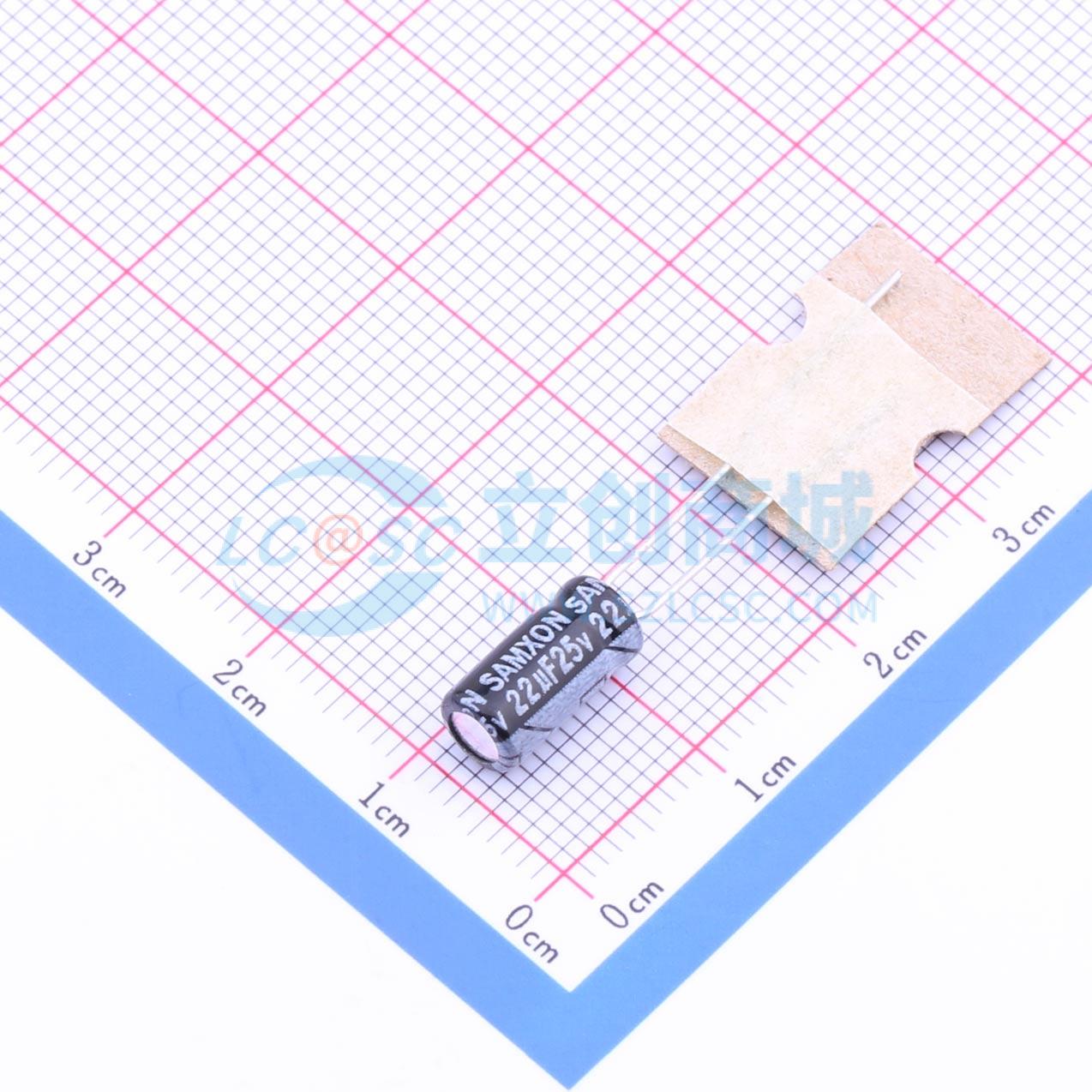 点击查看大图 EKM226M1ED11TU实物图