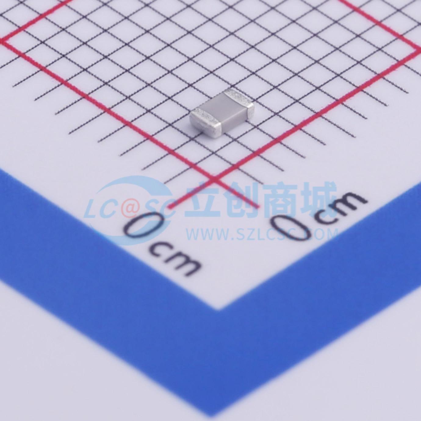 GCM2165C1H151JA16D实物图