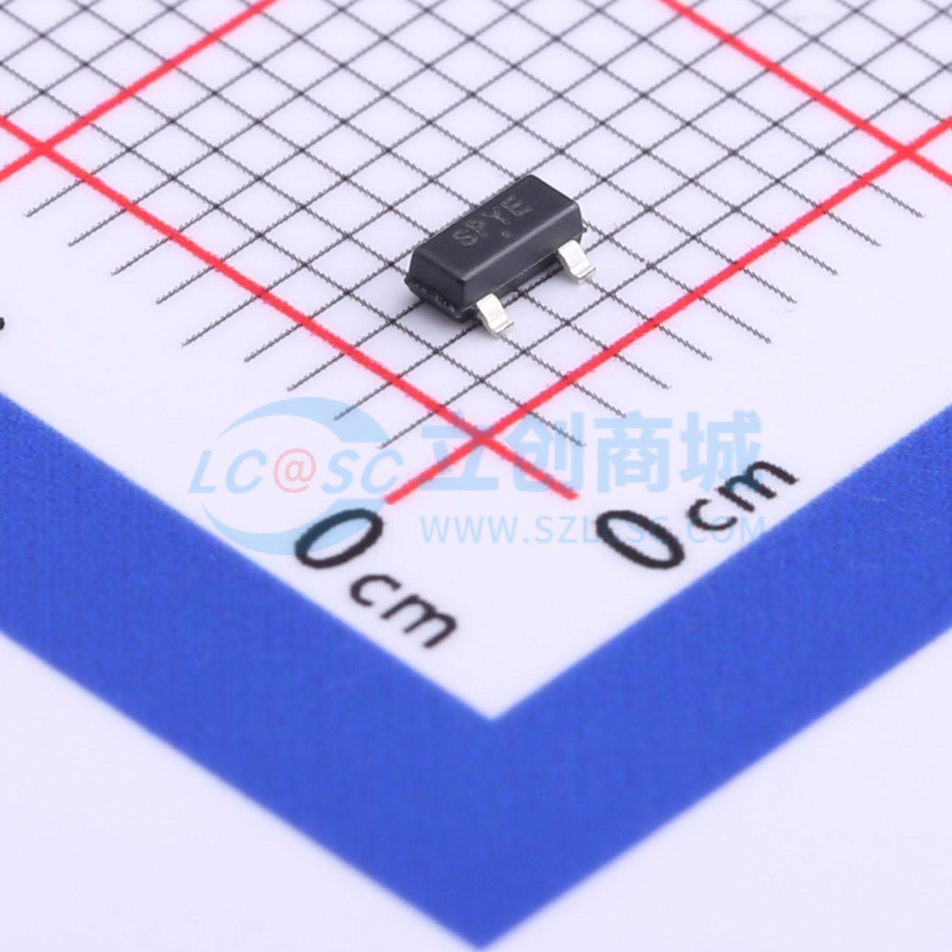 点击查看大图 MAX810STRG实物图