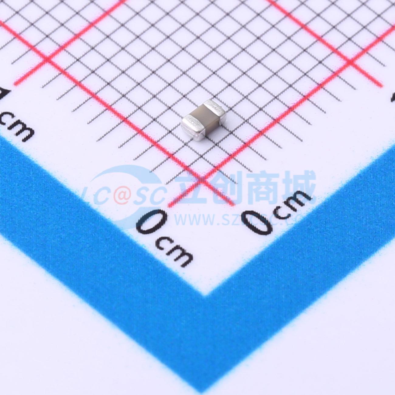 GCM21A7U2E471JX01D实物图